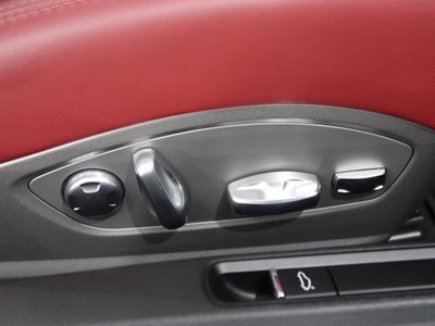 صورة 37 لـ 2019 Porsche 718