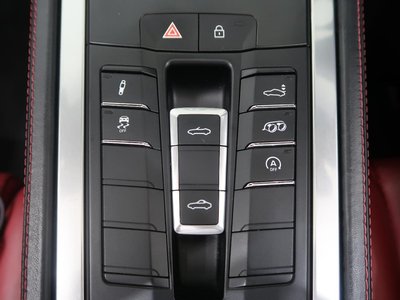 صورة 54 لـ 2019 Porsche 718