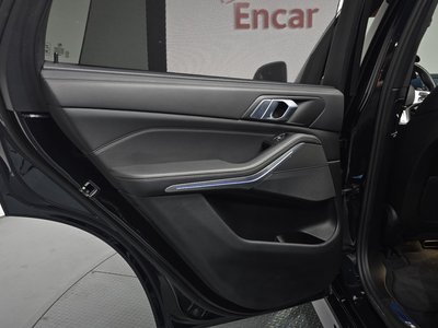2021 BMW X5 — миниатюра 15