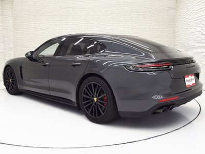 صورة 2 لـ 2019 Porsche PANAMERA