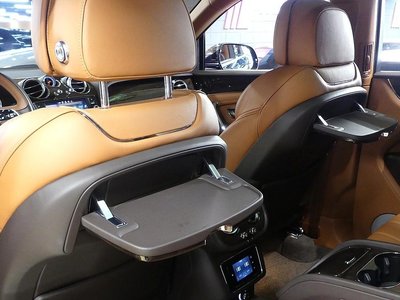 2020 Bentley BENTAYGA photo 9