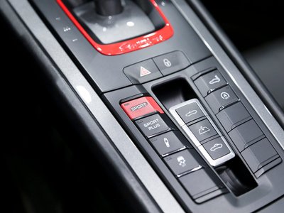 صورة مصغرة 68 لـ 2014 Porsche 911