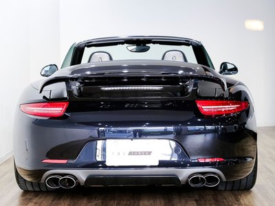 صورة مصغرة 44 لـ 2014 Porsche 911