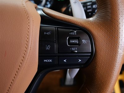 2017 Lexus LC thumbnail 14