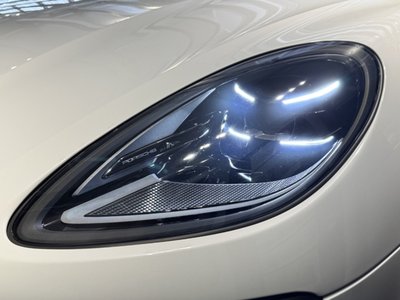 PORSCHE MACAN - 6