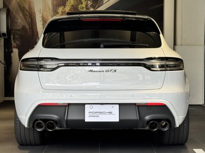 PORSCHE MACAN - 5