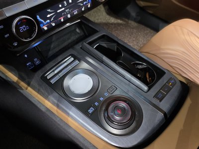 GENESIS G80 (RG3) - 9