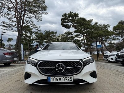 MERCEDES-BENZ E-CLASS - 2