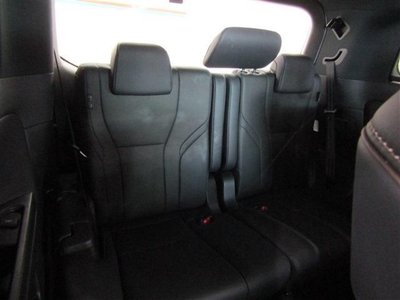 2025 Toyota ALPHARD — фото 9