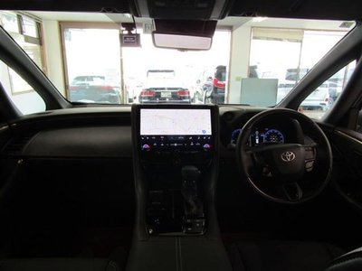 2025 Toyota ALPHARD — фото 5