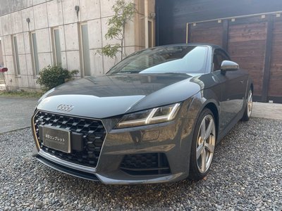 AUDI TT ROADSTER - 1