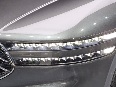 2023 Genesis G90 photo 9