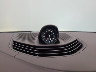 PORSCHE TAYCAN - 10