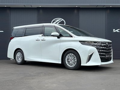 2025 Toyota ALPHARD photo 3