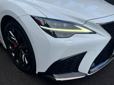 2022 Lexus LS — миниатюра 11