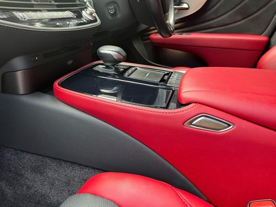 2022 Lexus LS — миниатюра 39