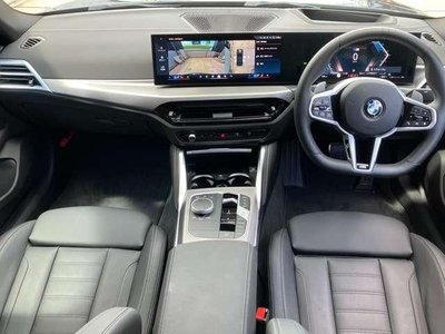 2025 BMW 4 SERIES 照片 2