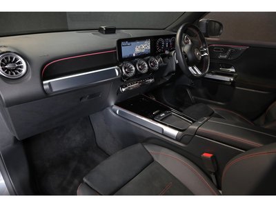 MERCEDES-BENZ GLB - 3