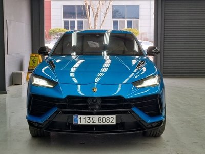 LAMBORGHINI URUS - 2
