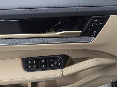 2024 Porsche CAYENNE 缩略图 26