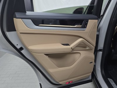 2024 Porsche CAYENNE 缩略图 15