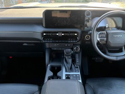 TOYOTA LAND CRUISER 250 - 5