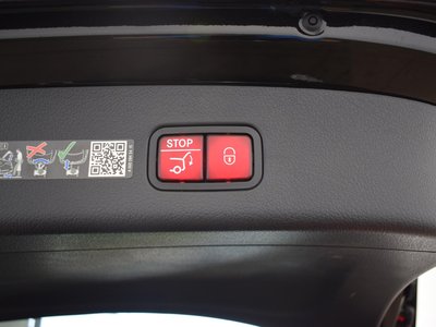2025 Mercedes-BENZ GLC 缩略图 23