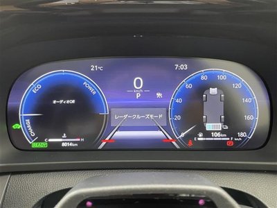 TOYOTA CROWN SPORT - 9