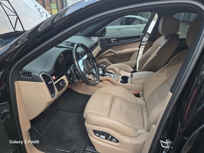 صورة 6 لـ 2021 Porsche CAYENNE