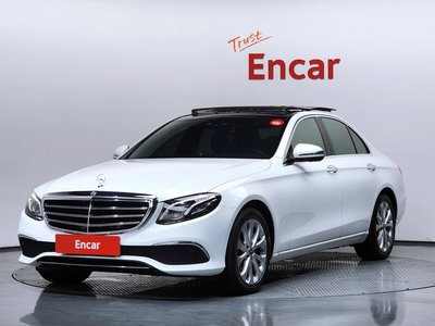 MERCEDES-BENZ E-CLASS - 1
