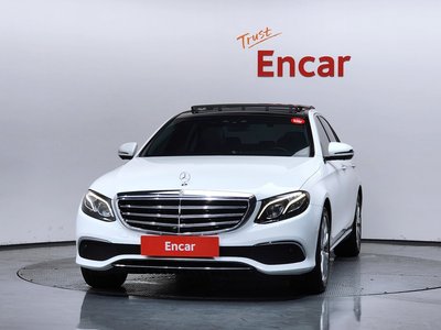 MERCEDES-BENZ E-CLASS - 2