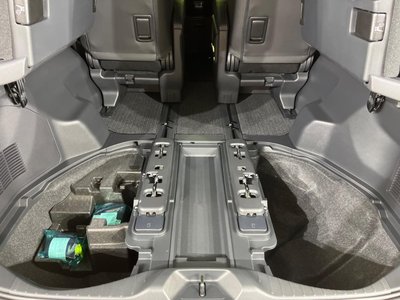 2025 Toyota ALPHARD 缩略图 48