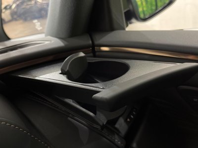 2025 Toyota ALPHARD 缩略图 75