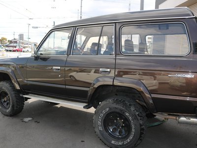 TOYOTA LAND CRUISER 60 - 8