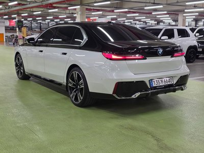 BMW 7 SERIES - 7