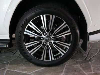2026 Lexus LX — миниатюра 31