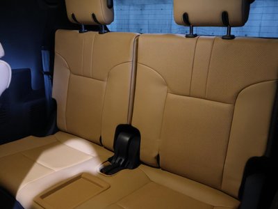 2026 Lexus LX — миниатюра 28