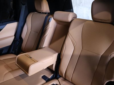 2026 Lexus LX — миниатюра 23