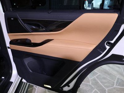 2026 Lexus LX — миниатюра 44