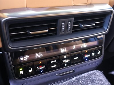 2026 Lexus LX — миниатюра 54