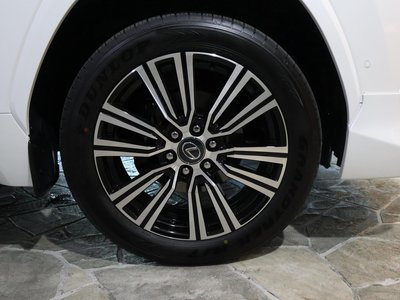 2026 Lexus LX — миниатюра 33