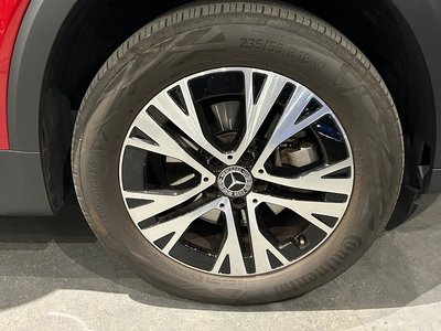 MERCEDES-BENZ GLB - 8