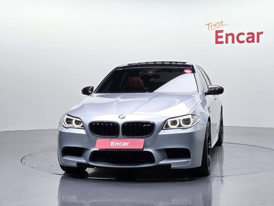 2016 BMW M5 照片 2