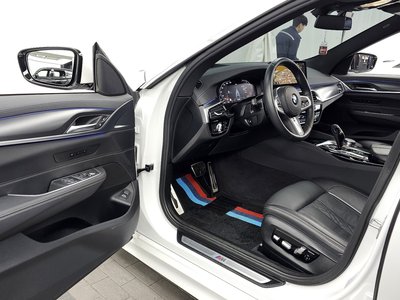 BMW 6 SERIES GT - 10