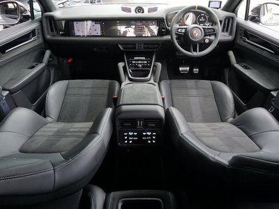 2024 Porsche CAYENNE 缩略图 46