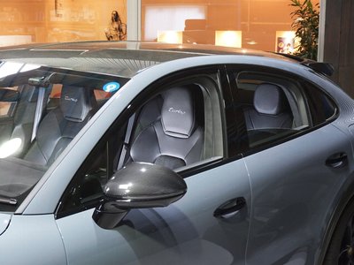 2024 Porsche CAYENNE 缩略图 12