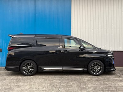 2024 Toyota VELLFIRE photo 4