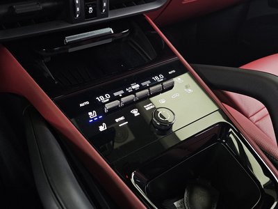 2025 Porsche CAYENNE 缩略图 30
