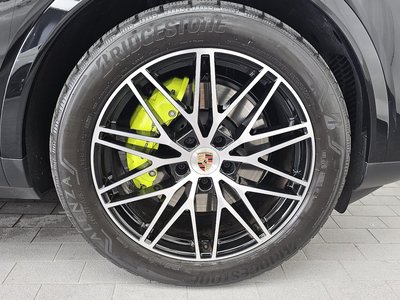 2025 Porsche CAYENNE 照片 8