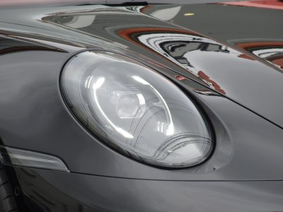 PORSCHE 911 - 6